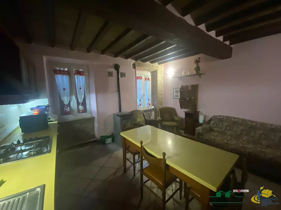 Immagine 4 di Trilocale in vendita  in Via Roma a Medesano