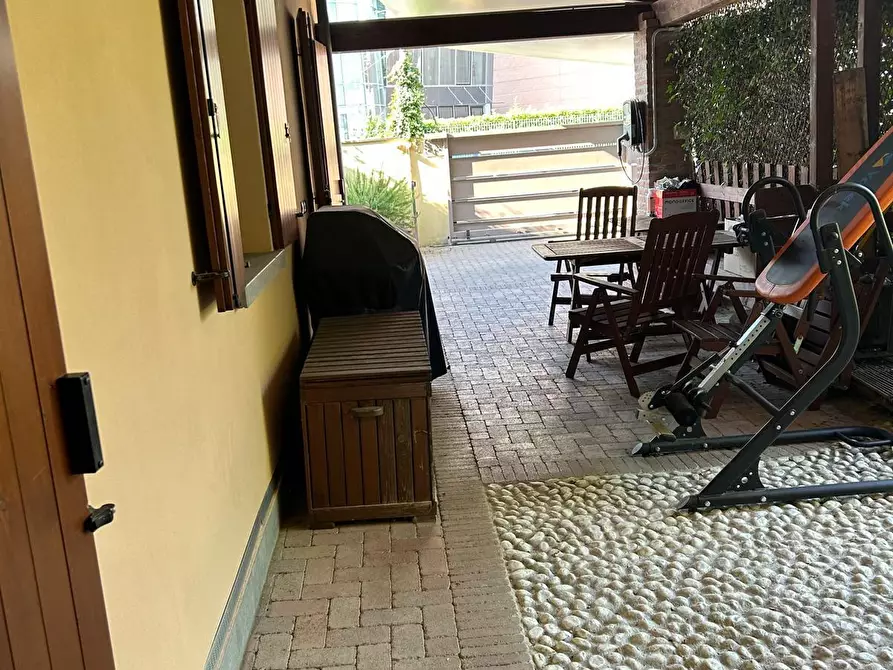 Immagine 5 di Porzione di casa in vendita  in Via Augusto Franzoj 6 a Parma