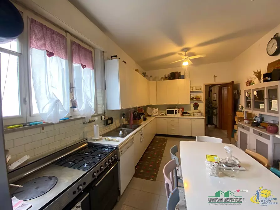 Immagine 11 di Casa bifamiliare in vendita  in via carducci 3 a Medesano