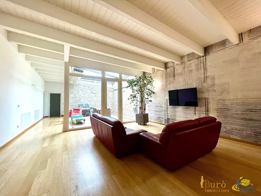 Immagine 2 di Porzione di casa in vendita  in Via Bettino Ricasoli a Parma