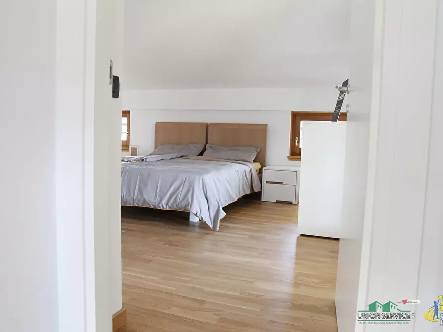 Immagine 12 di Casa bifamiliare in vendita  a Parma