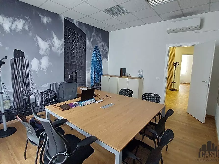 Immagine 4 di Ufficio in vendita  a Parma