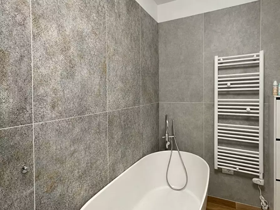 Immagine 14 di Trilocale in vendita  in Via Giovanni Verga 12 a Parma