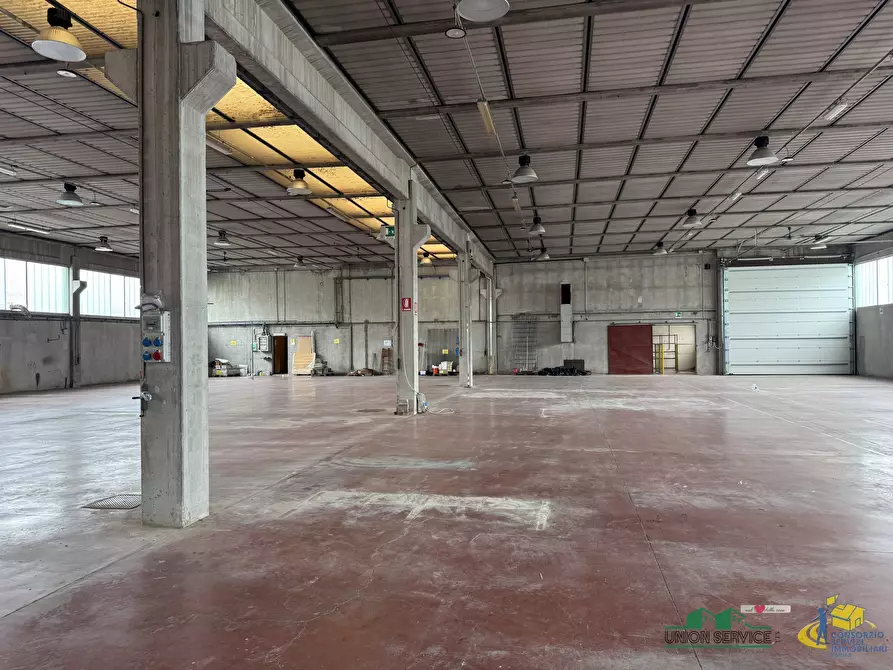 Immagine 6 di Attività artigianale in vendita  in strada provinciale a Sala Baganza