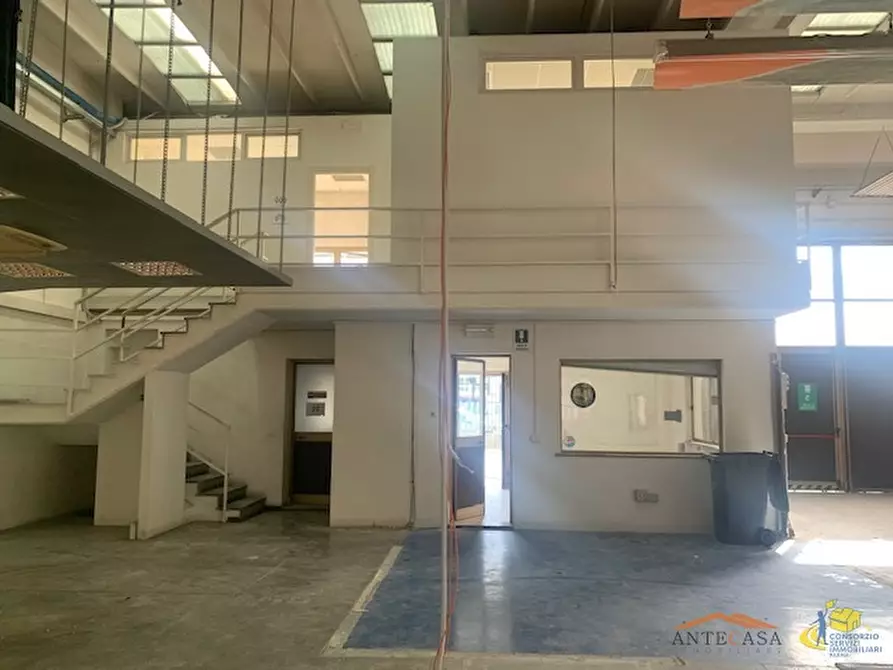 Immagine 10 di Attività artigianale in vendita  in Via Mantova a Parma