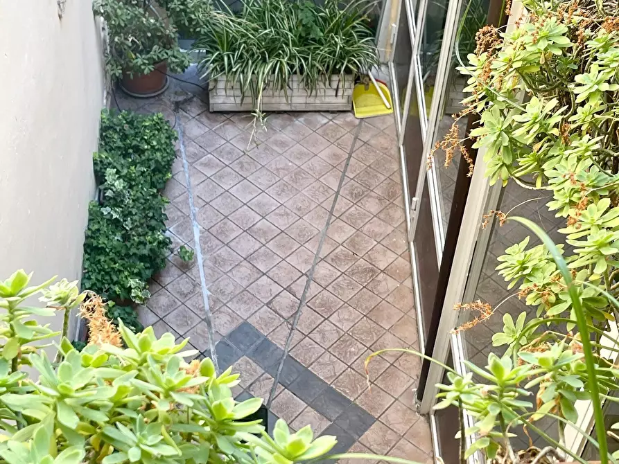 Immagine 13 di Bilocale in vendita  in Strada Massimo D'Azeglio 74 a Parma