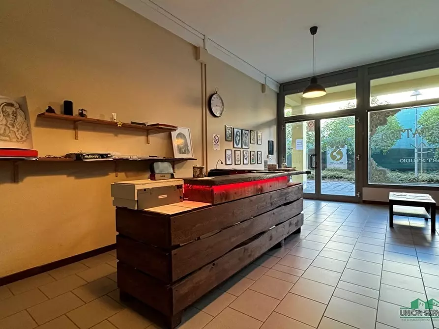 Immagine 15 di Attività commerciale in vendita  in Via La Spezia 32 a Collecchio