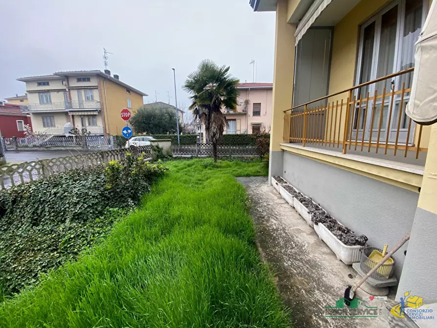 Immagine 6 di Villa in vendita  in Via Piave 1 a Noceto