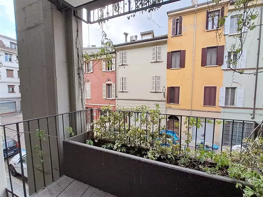 Immagine 12 di Trilocale in vendita  in Borgo delle Grazie 3 a Parma
