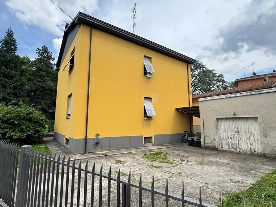 Immagine 32 di Trilocale in vendita  in Via Giacomo Leopardi a Collecchio