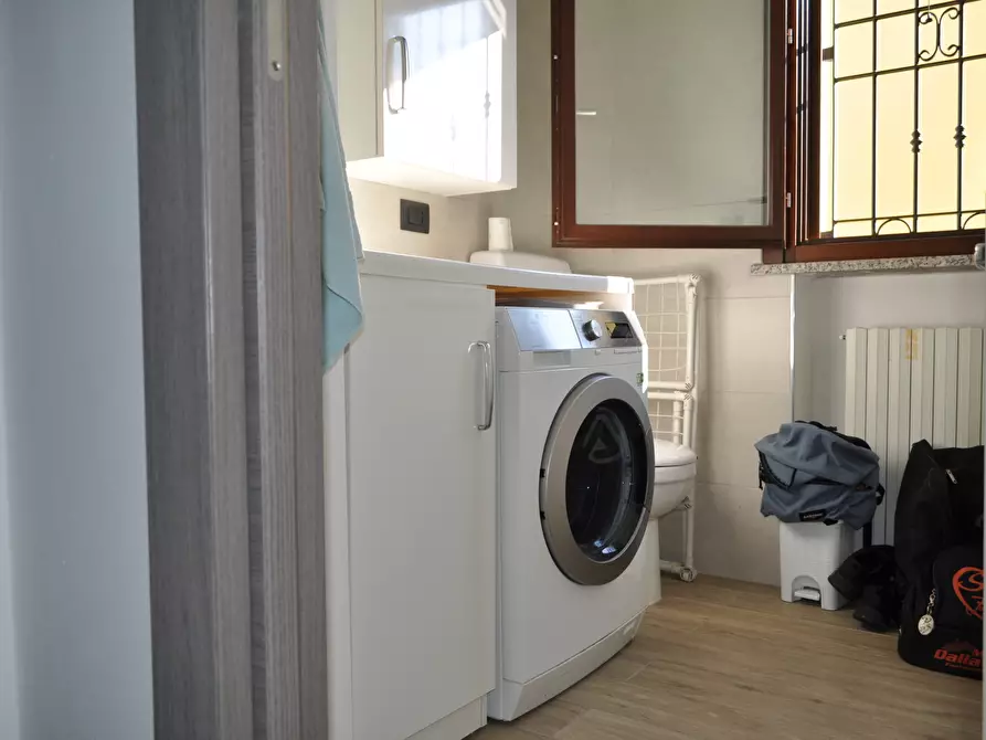 Immagine 42 di Trilocale in vendita  in Via Bussolati a Fontanellato