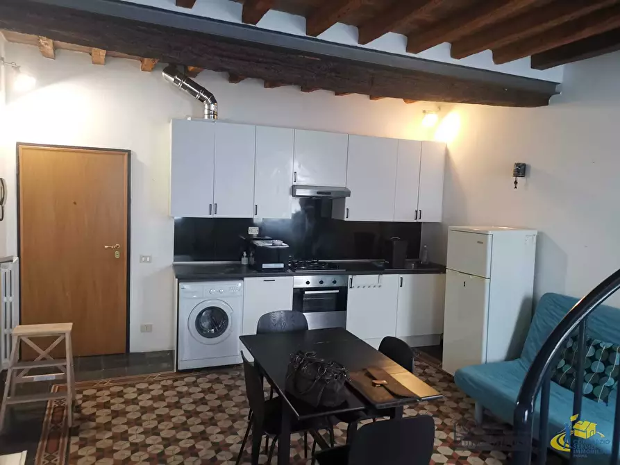 Immagine 3 di Quadrilocale in affitto  in Borgo Garimberti 18 a Parma