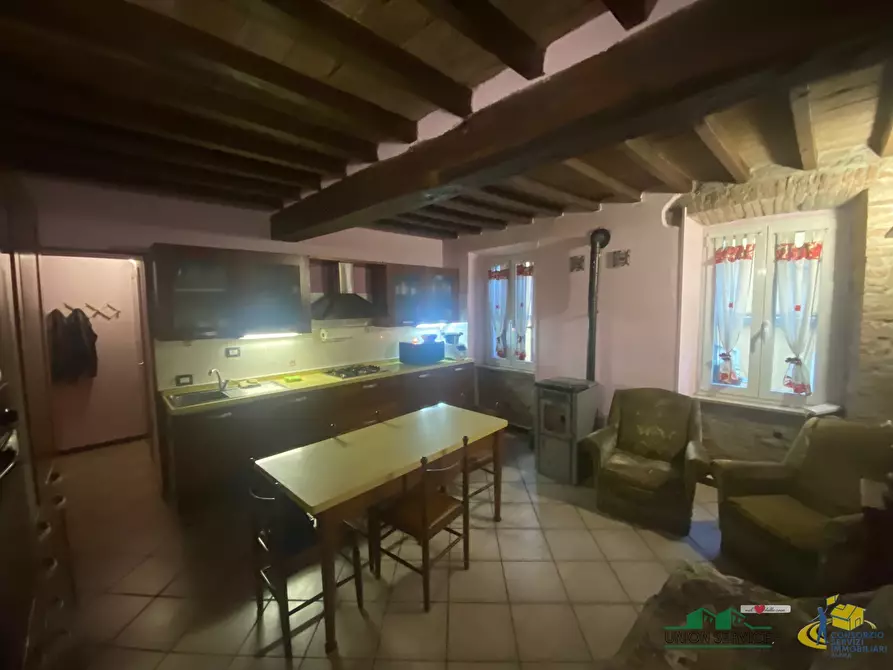 Immagine 5 di Trilocale in vendita  in Via Roma a Medesano