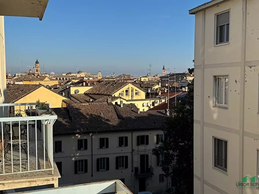 Immagine 4 di Trilocale in vendita  in Strada Luigi Carlo Farini 70 a Parma