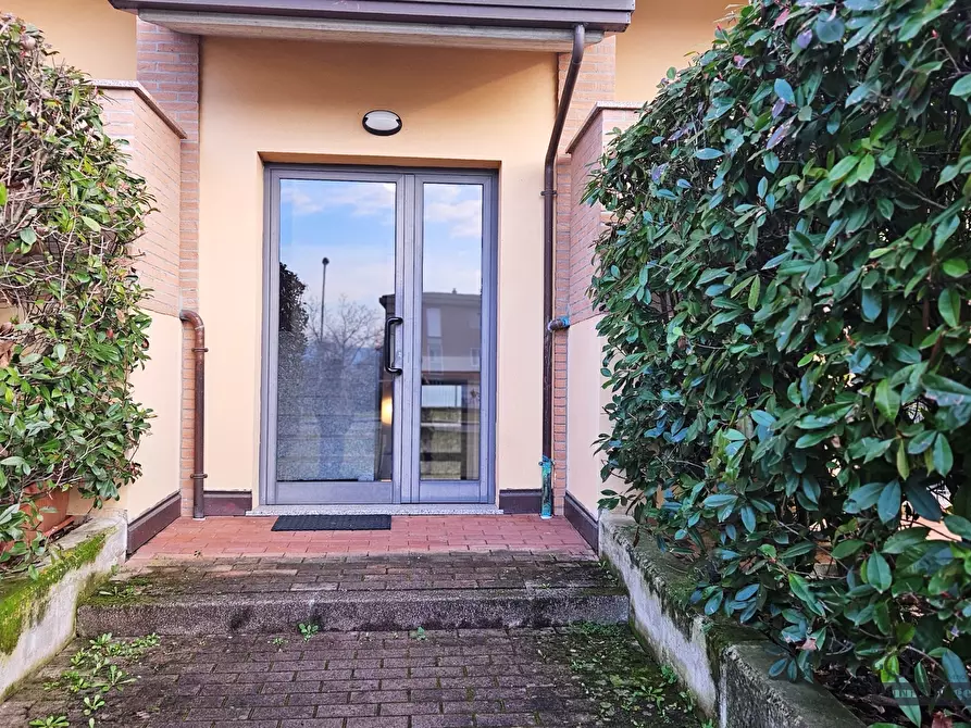 Immagine 2 di Trilocale in vendita  in Via della Liberzione 27 a Lesignano De' Bagni