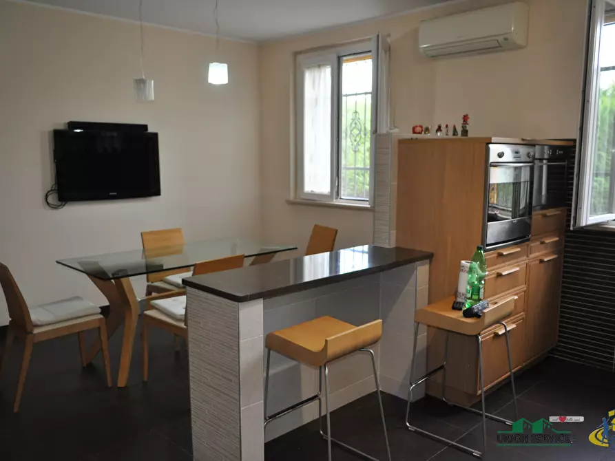 Immagine 17 di Villa in vendita  in Piazza I° Maggio a Sissa Trecasali