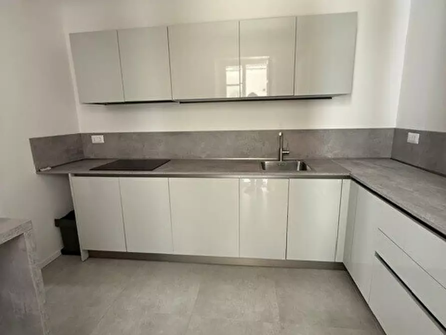 Immagine 10 di Bilocale in affitto  in Strada Nino Bixio 61 a Parma