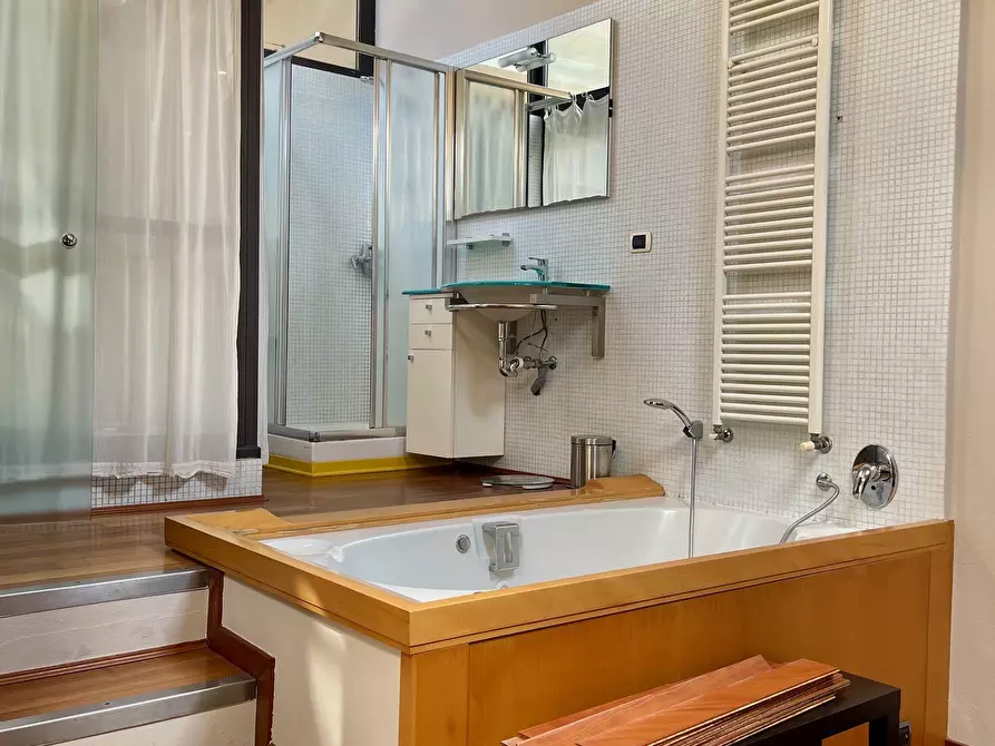 Immagine 10 di Mansarda in affitto  in Strada Massimo D'Azeglio 100 a Parma