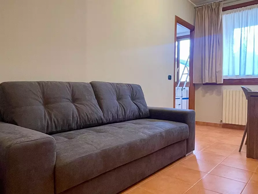 Immagine 8 di Bilocale in affitto  in Via Marchesi a Parma