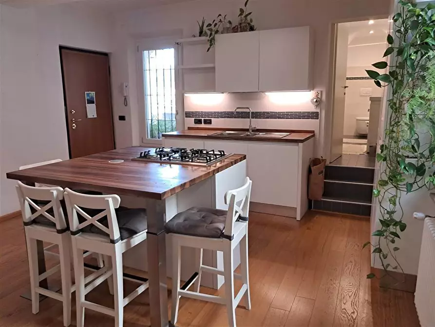 Immagine 1 di Trilocale in vendita  in Strada Giovanni Inzani 15 a Parma