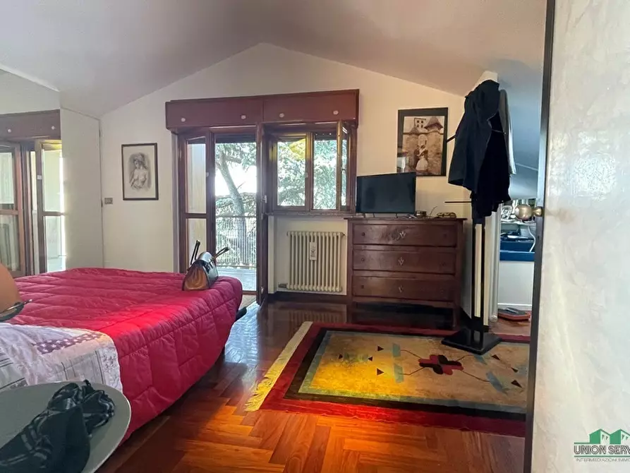 Immagine 23 di Quadrilocale in vendita  in Strada Comunale Farnese 48 a Parma