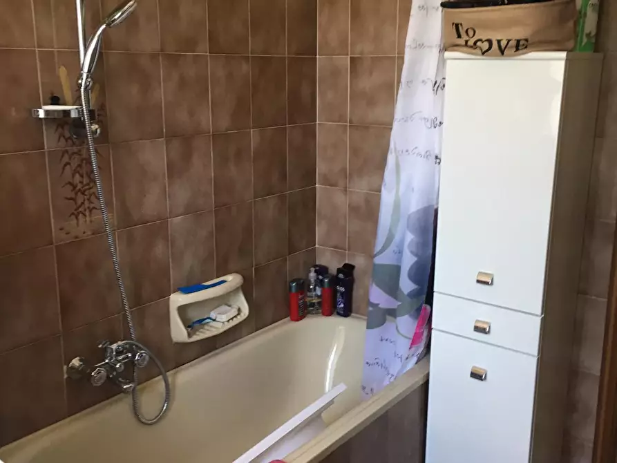 Immagine 6 di Trilocale in vendita  in Via Sacro Cuore a Brugnato