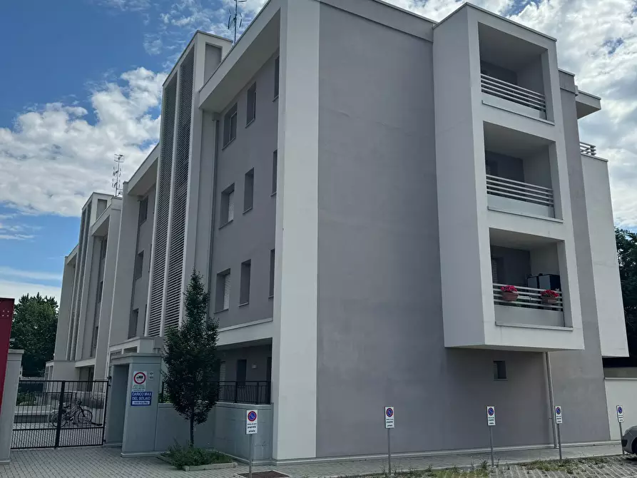 Immagine 2 di Appartamento in vendita  a Parma