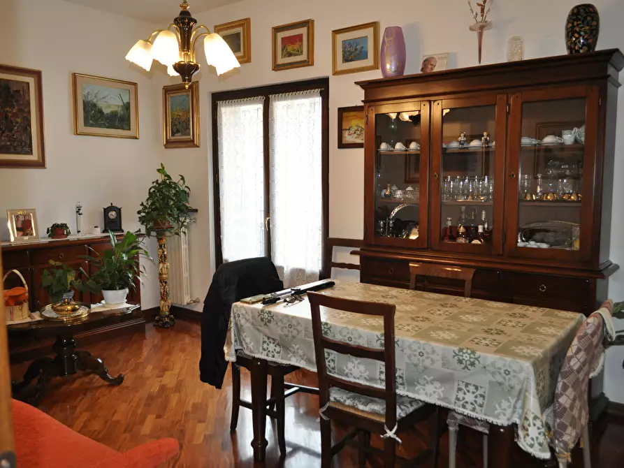 Immagine 8 di Trilocale in vendita  in Via Trento 13 a Bedonia