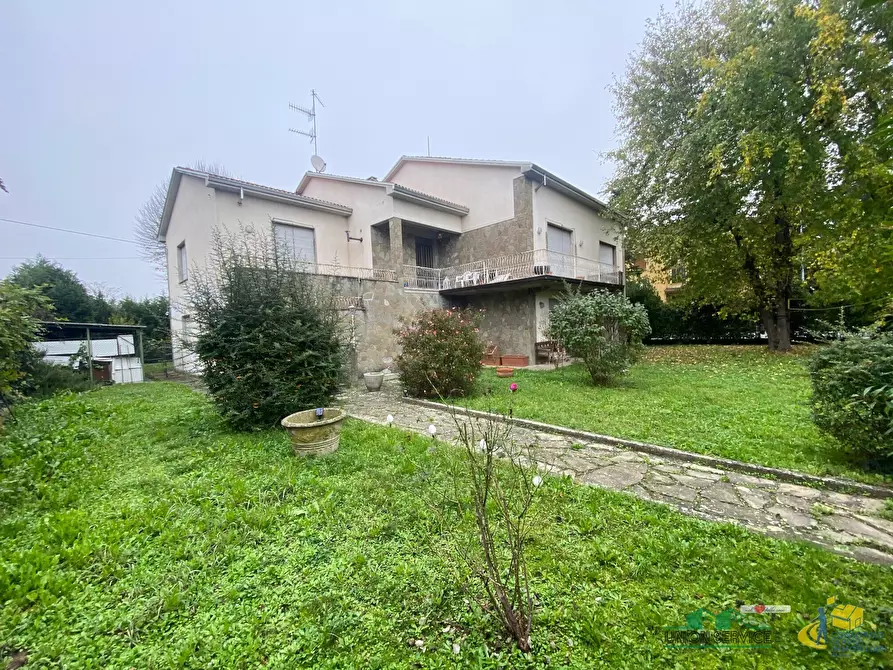 Immagine 19 di Casa bifamiliare in vendita  in Via Giosuè Carducci 3 a Medesano