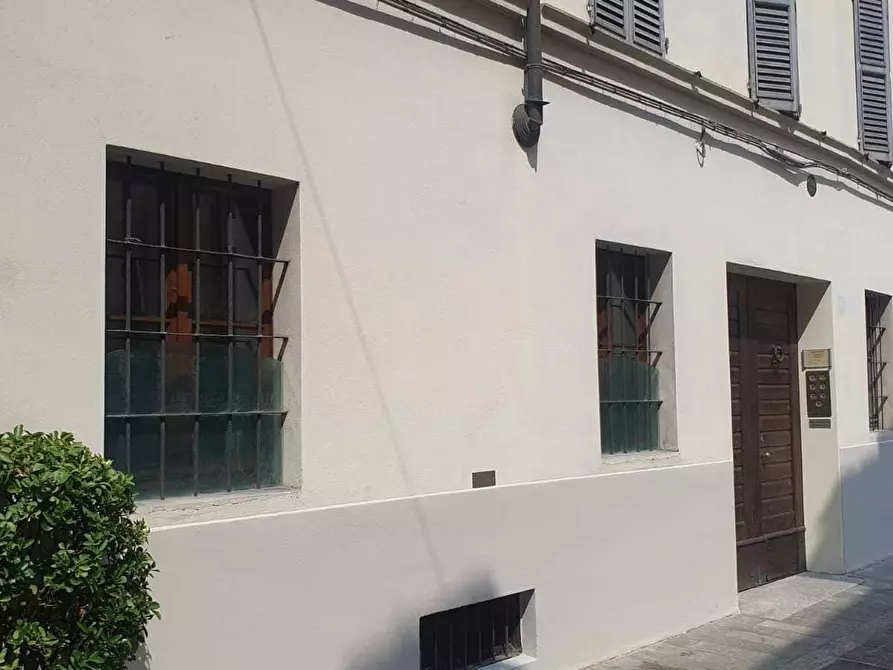 Immagine 10 di Ufficio in affitto  a Parma