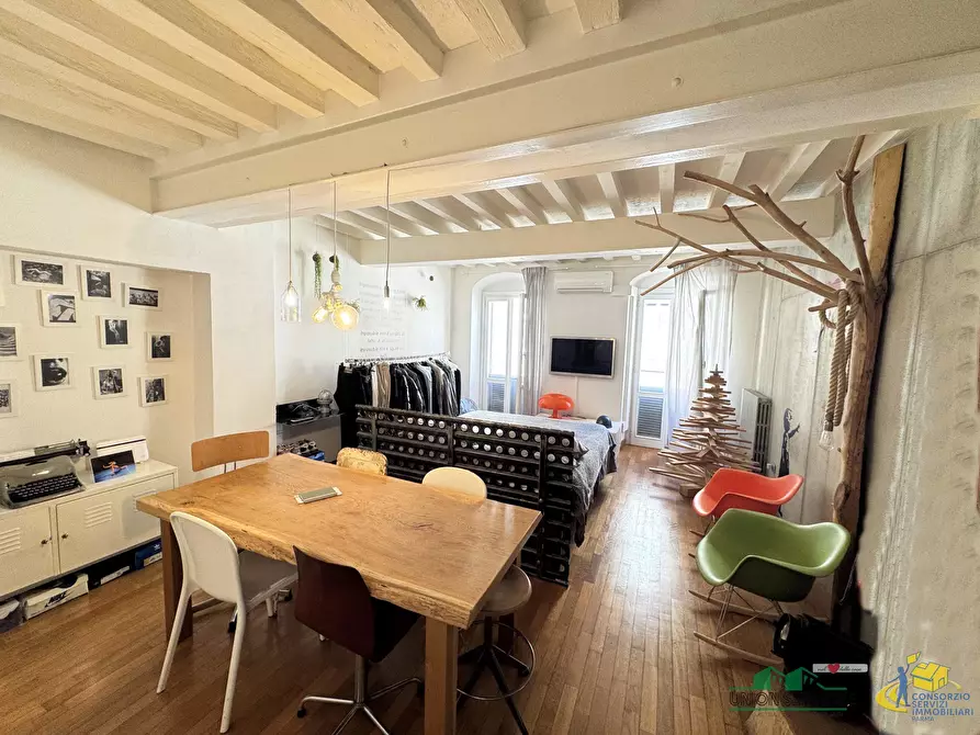 Immagine 2 di Loft/Open space in vendita  in Strada Garibaldi a Parma