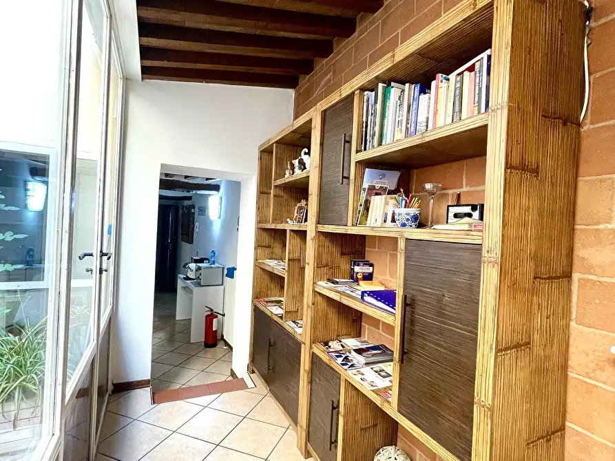 Immagine 14 di Bilocale in vendita  in Strada Massimo D'Azeglio 74 a Parma