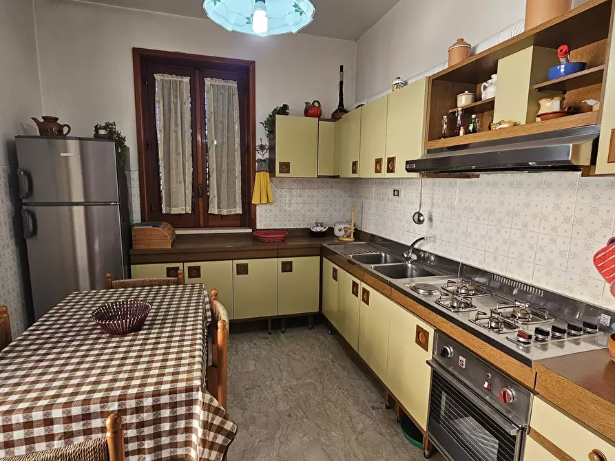 Immagine 10 di Appartamento in vendita  a Modica