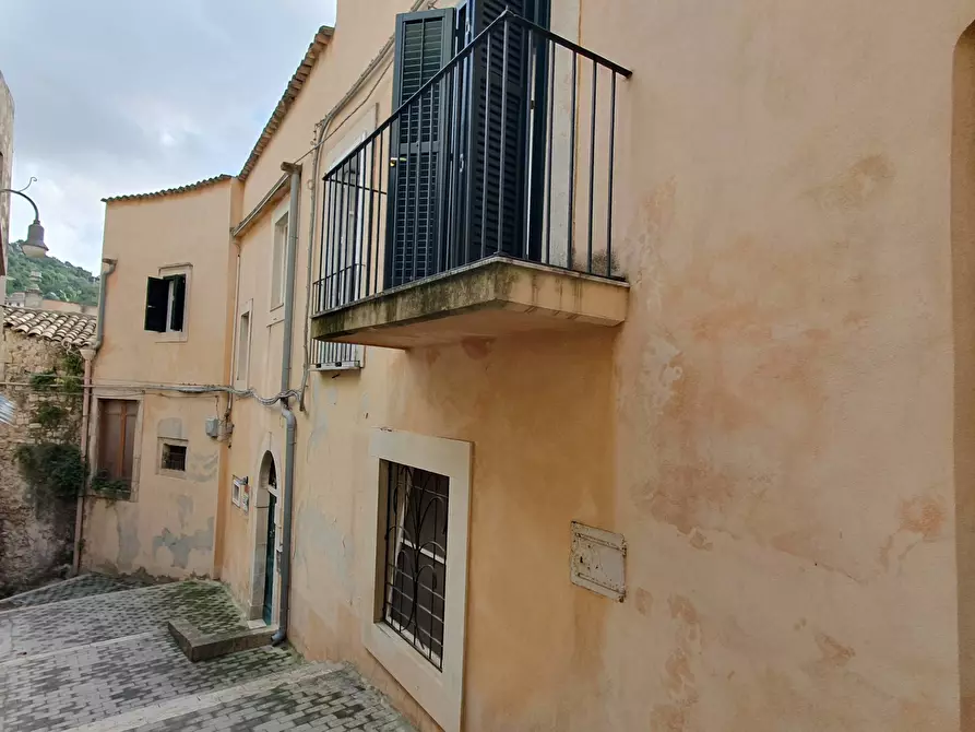 Immagine 1 di Casa indipendente in vendita  a Modica