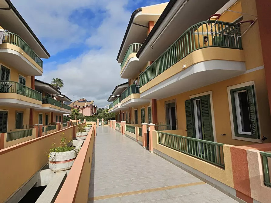 Immagine 13 di Appartamento in vendita  in Via Luciano Sortino 2 a Pozzallo