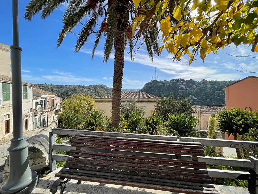 Immagine 3 di Tabaccheria in vendita  in Via Boccone del Povero a Modica