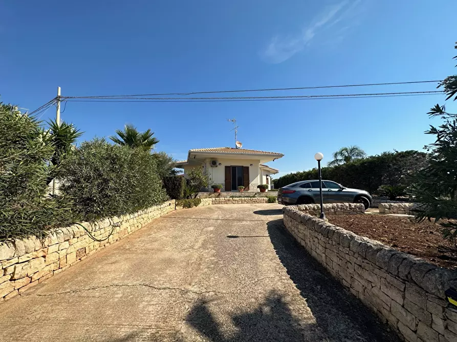 Immagine 19 di Villa in vendita  in SP44 a Modica