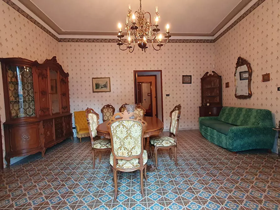 Immagine 10 di Casa indipendente in vendita  a Modica