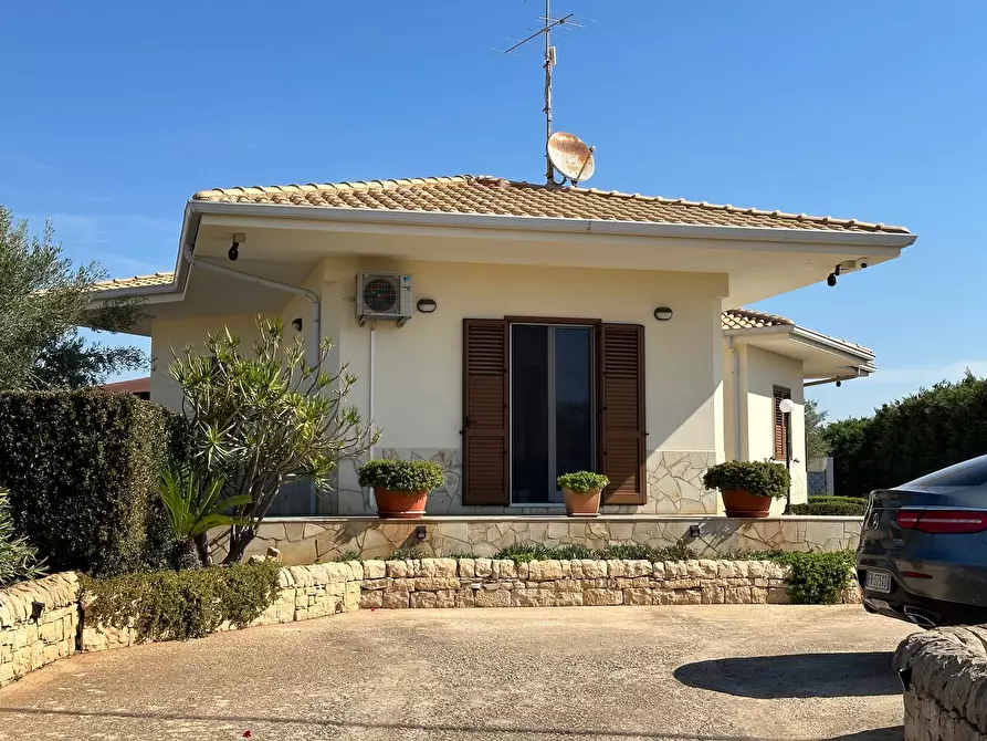 Immagine 1 di Villa in vendita  in SP44 a Modica