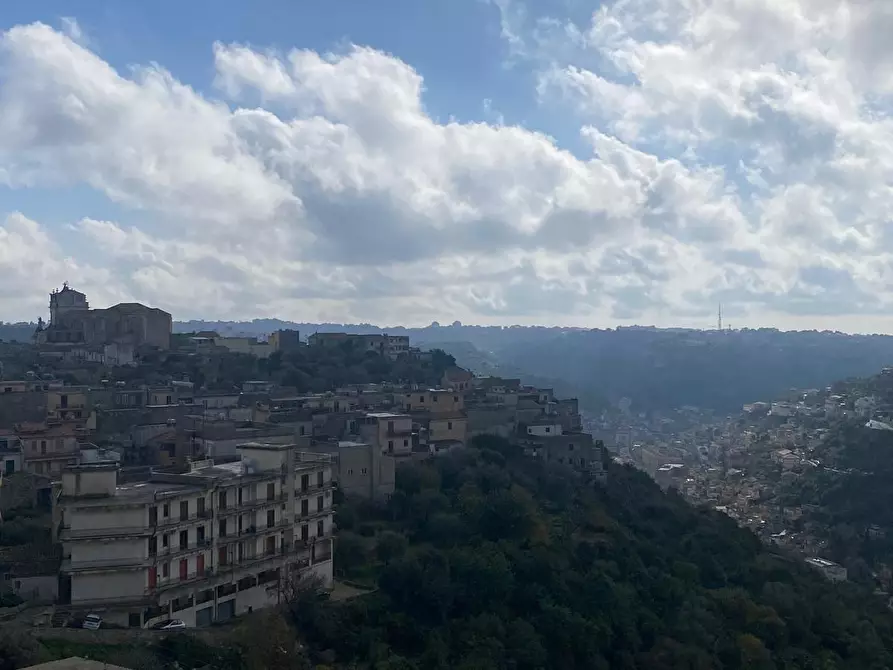 Immagine 8 di Attico in vendita  in Via Loreto Gallinara 964 a Modica