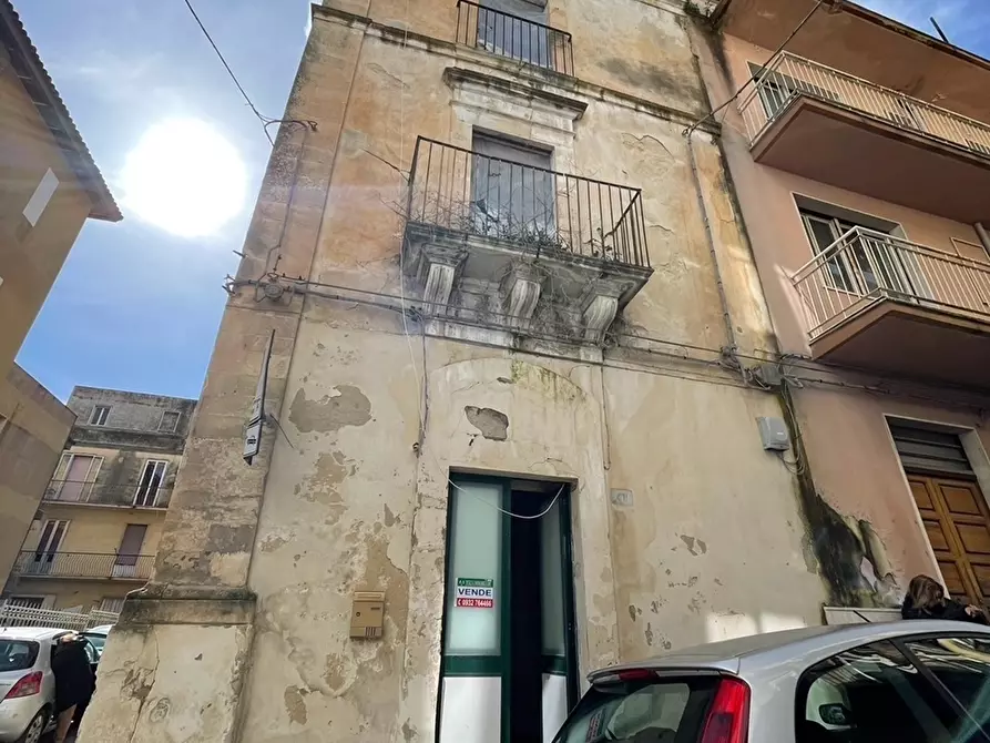 Immagine 1 di Casa indipendente in vendita  in Via Giambattista Odierna a Ragusa