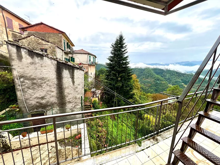 Immagine 7 di Appartamento in vendita  a Follo