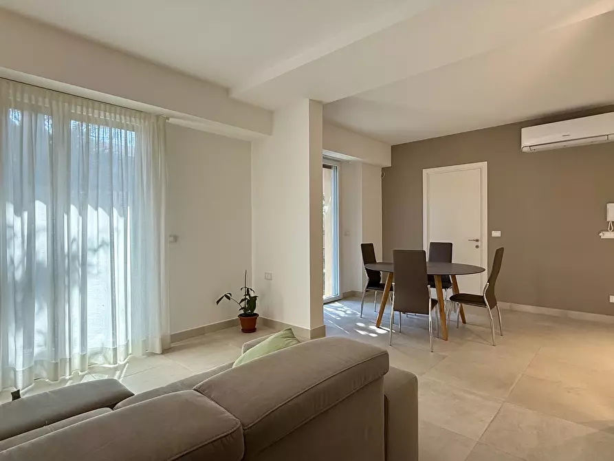 Immagine 15 di Trilocale in vendita  in Via delle Rose 31 a San Pietro In Casale