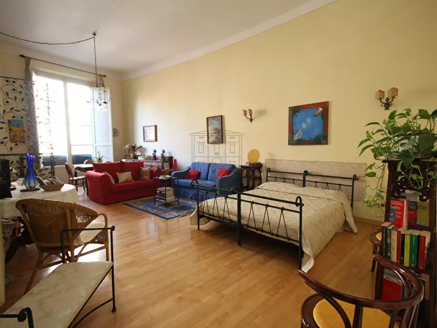 Immagine 14 di Appartamento in vendita  in piazza san frediano a Lucca