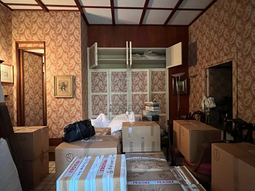 Immagine 16 di Appartamento in vendita  in Piazza San Michele 46 a Lucca