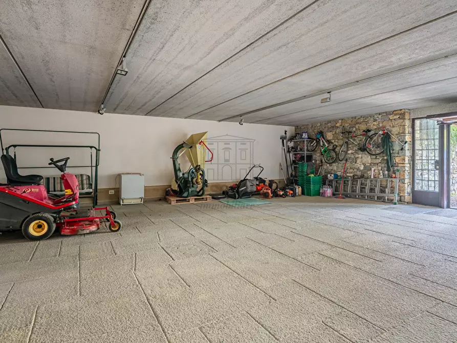 Immagine 41 di Villa in vendita  in via di Montechiari a Montecarlo