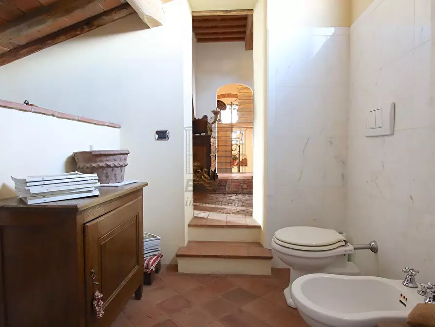 Immagine 31 di Villa in vendita  in Via Romana 914 a Lucca