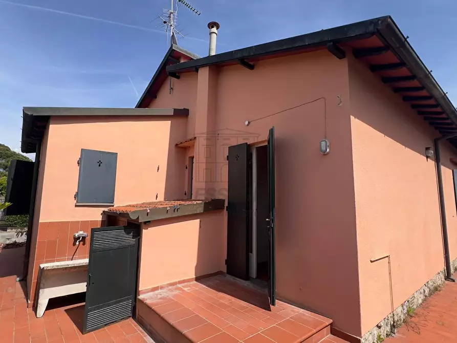 Immagine 4 di Casa indipendente in vendita  in Via del Fortino a Camaiore