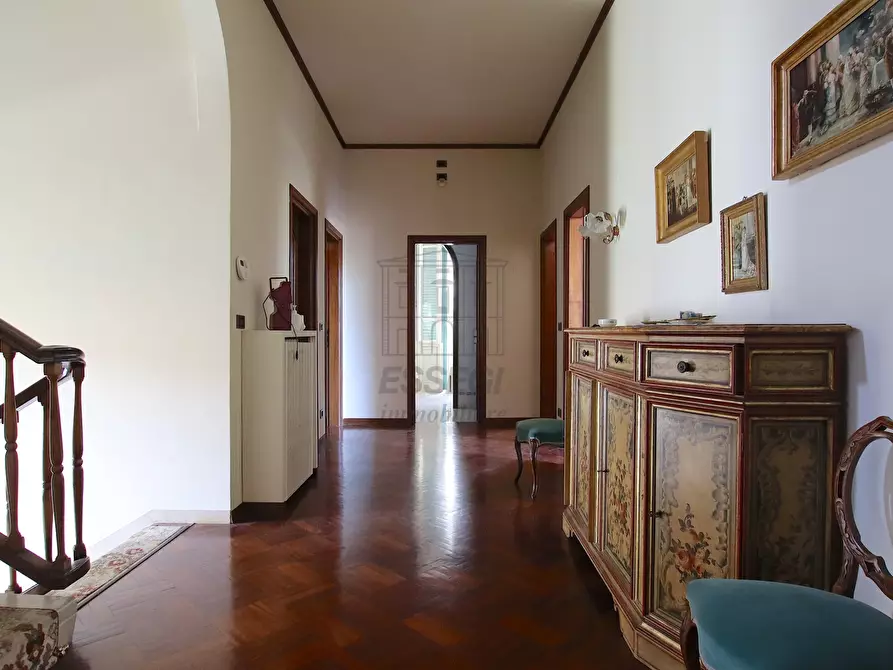 Immagine 15 di Villa in vendita  in Via Pietro Paolini 303 a Lucca
