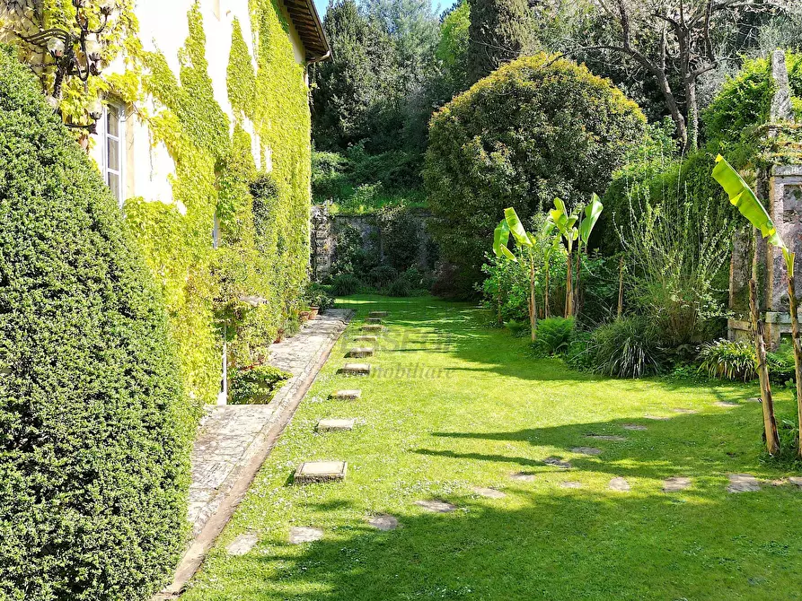 Immagine 8 di Villa in vendita  in Via di Vorno a Capannori